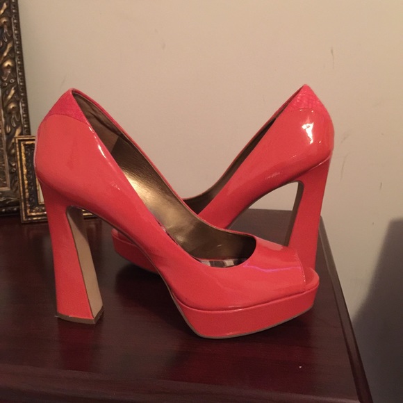 Sam Edelman Tacoma, Coral peep toe heels