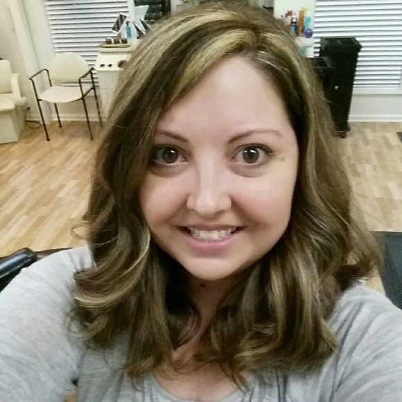 Meet your Posher, Dana