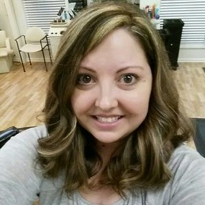 Meet your Posher, Dana