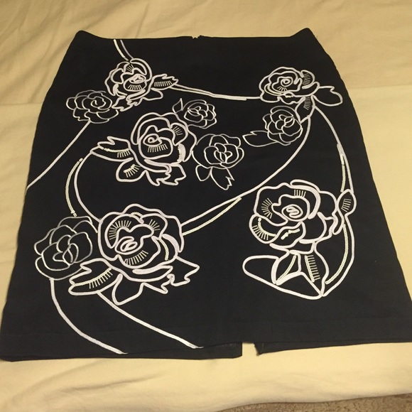 White House black market skirt
