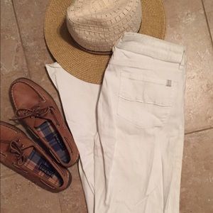 👖 Buffalo White boot cut jeans 👖