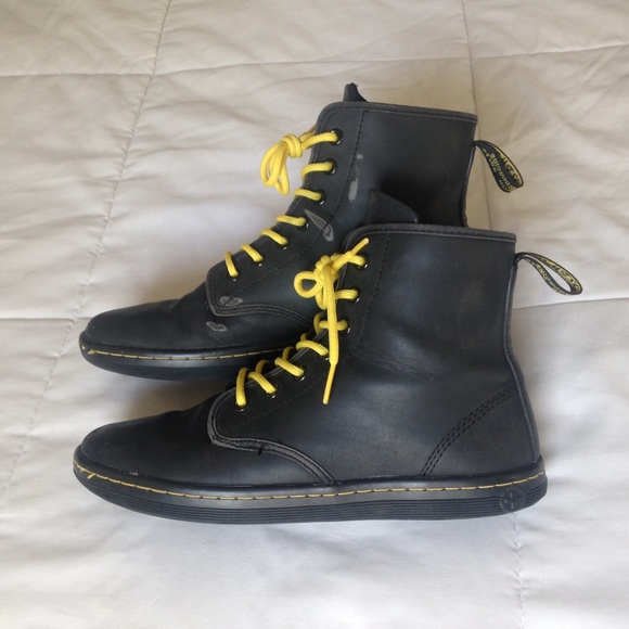 doc martens shoreditch leather