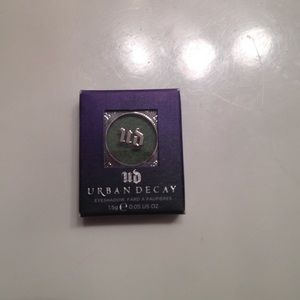 New In Box Urban Decay Bender Eyeshadow