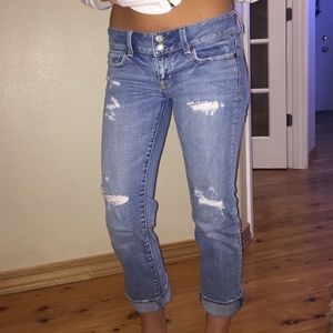 American eagle distressed jeans