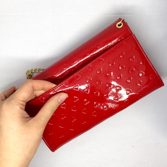 Samantha Thavasa Heart Red Patent Leather Wallet - Picture 4 of 4