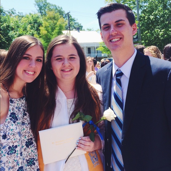 Meet your Posher, Abbey