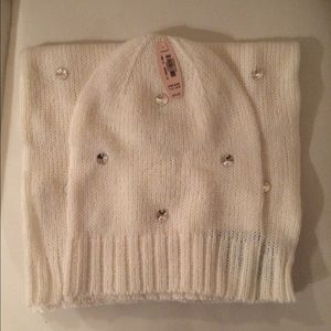 Victoria's Secret Cream Scarf and Hat Set