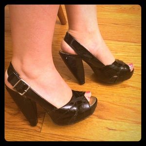 Sale! Jessica Simpson black peep toe heels