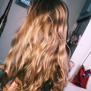 Meet your Posher, Julia