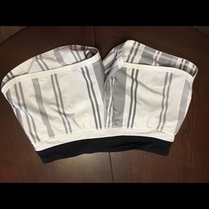 Groovy Lululemon size 10 shorts