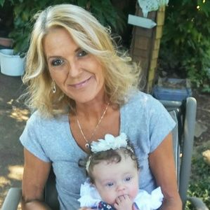 Meet your Posher, Lori