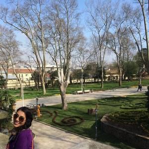 Meet your Posher, Sana