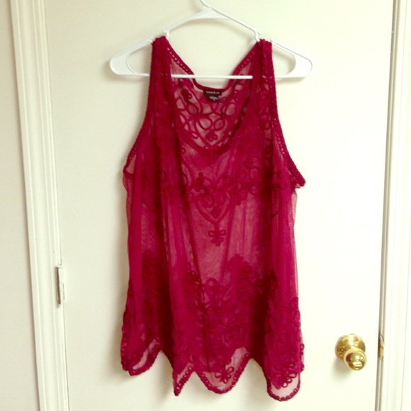Maroon sheer tank w/ handkerchief hem torrid sz 3