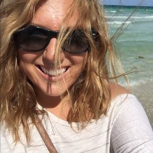 Meet your Posher, Jessica