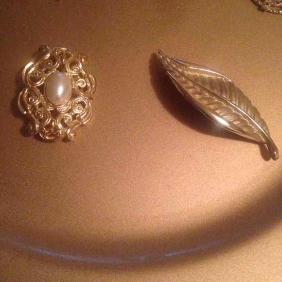 Brooch - Picture 4 of 4