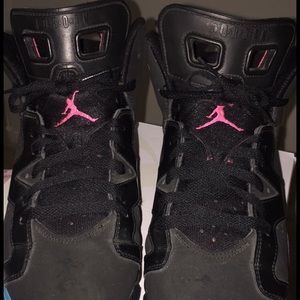 Cotton Candy 6's Retro Jordan 7y