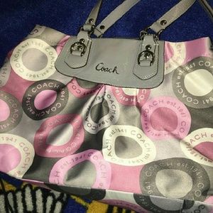 ** ON HOLD**COACH ashley satchel snap head print