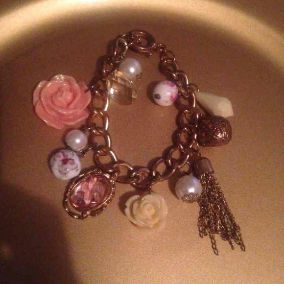 Necklace bracelet bundle - Picture 3 of 4