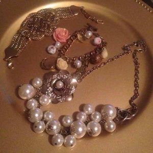 Necklace bracelet bundle