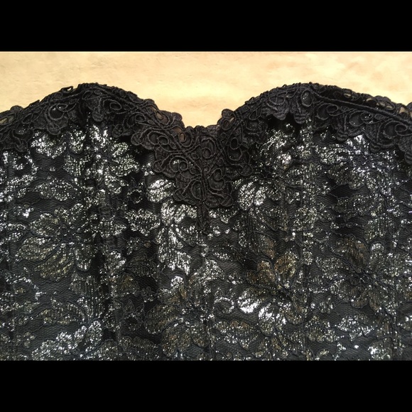 Black and silver sweetheart corset - Picture 3 of 4
