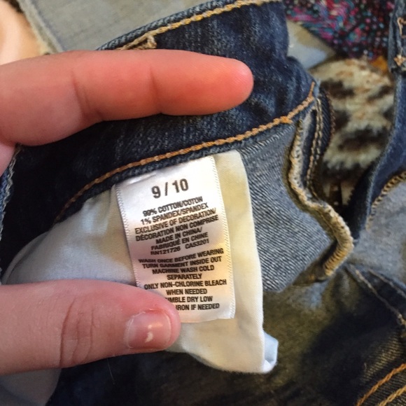 Aeropostale Dark Jean Shorts - Picture 3 of 3