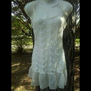 Daytrip Lace Cami Top extender size small