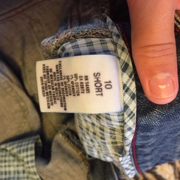 American Eagle Jean Shorts - Picture 2 of 3