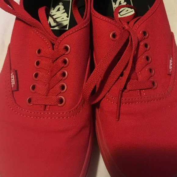 BRAND NEW VANS - Picture 4 of 4