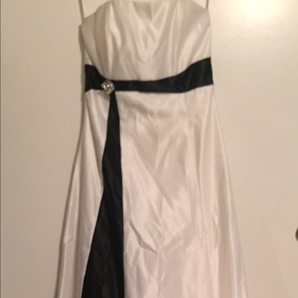 Formal Jessica McClintock floor length formal gown