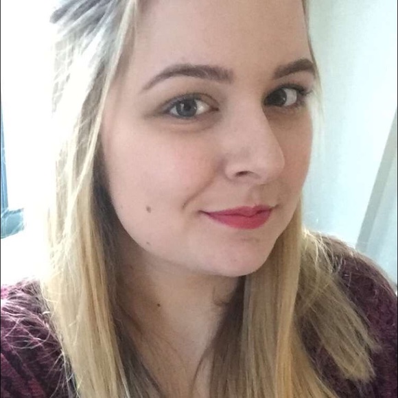 Meet your Posher, Kylee - Picture 1 of 1