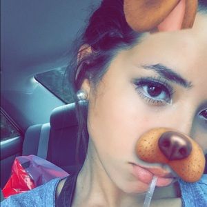 Meet your Posher, Manuela