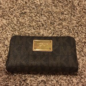 SOLD Michael Kors Wristlet
