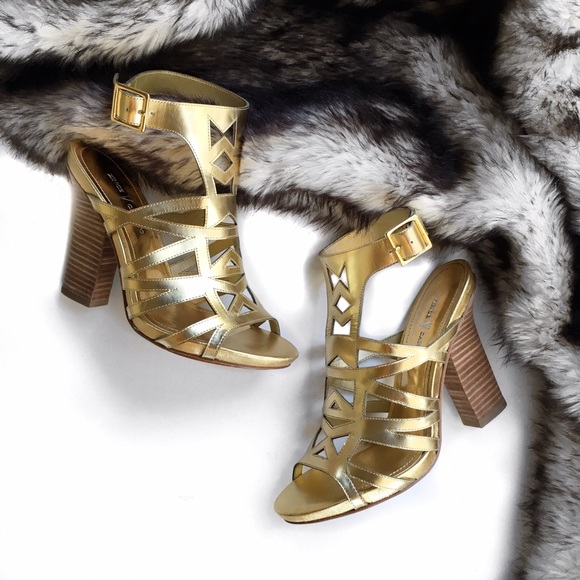 Vince Camuto Shoes - 🔴Sold in bundle| Vince Camuto gold gladiator heel