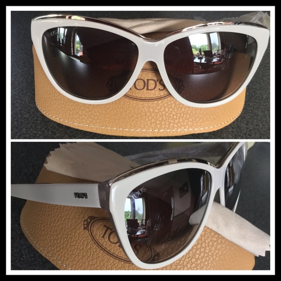☀NWT White Tod's Sunnies w/Case & Cloth☀️