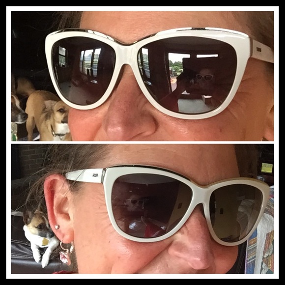 ☀NWT White Tod's Sunnies w/Case & Cloth☀️