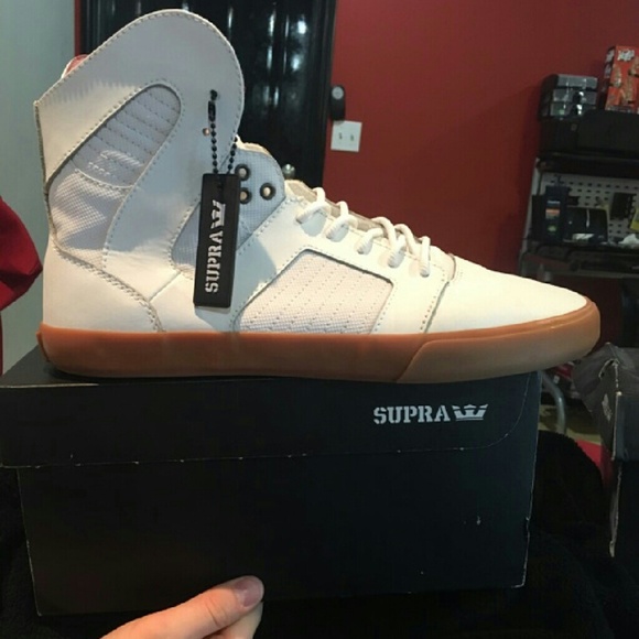 Supra Pilot