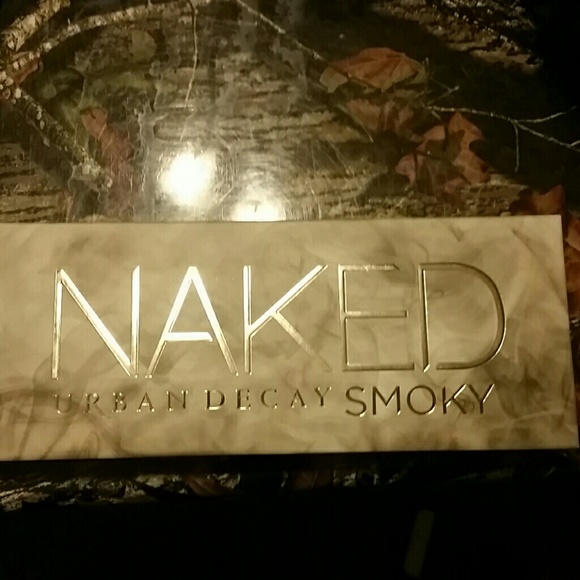 Naked smokey pallet ?reserved