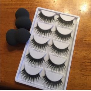Eyelashes(5pairs) and 2 makeup blenders