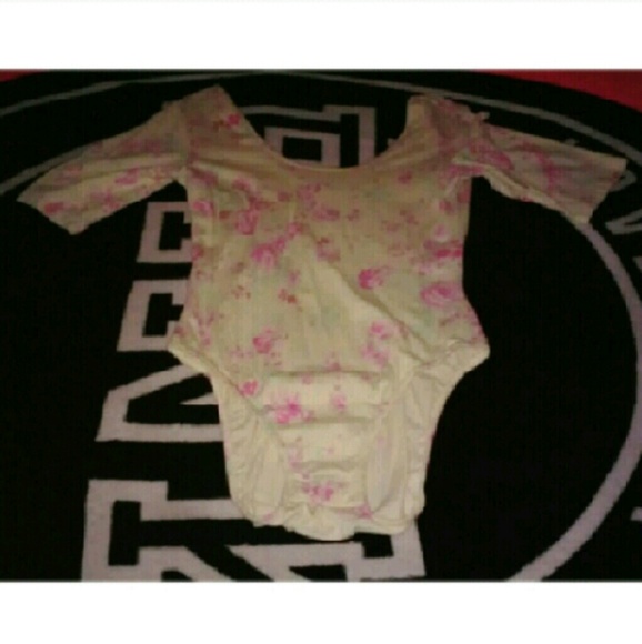 NOLLIE | ONSIE - Picture 2 of 4