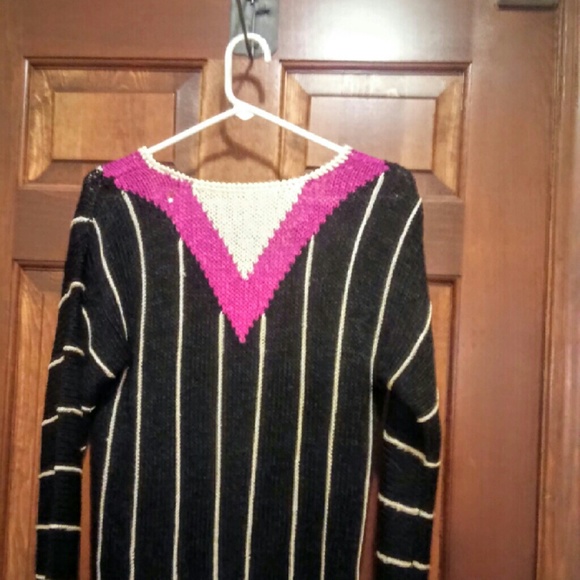 Ladies - Picture 1 of 2