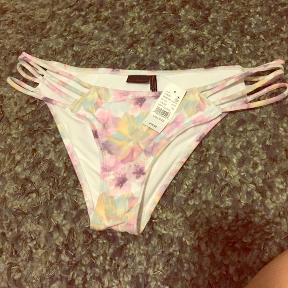 🌸Pacsun LA Hearts bikini bottoms NWT🌸