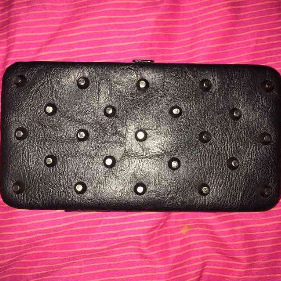 Black studded faux leather wallet from Claire's - Picture 1 of 4