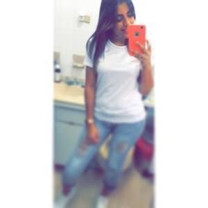 Meet your Posher, Yilitsia