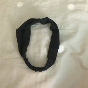 black Brandy Melville headband