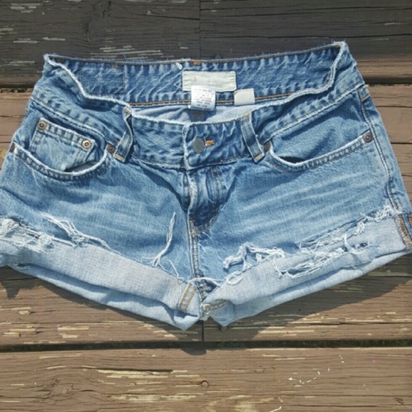 Levi's Pants - • BKE shorts •