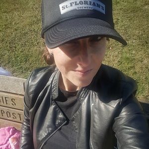 Meet your Posher, Rebeca