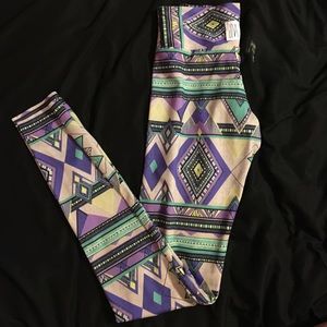 COLORFUL AZTEC PRINTED HIGH WAISTED LEGGINGS