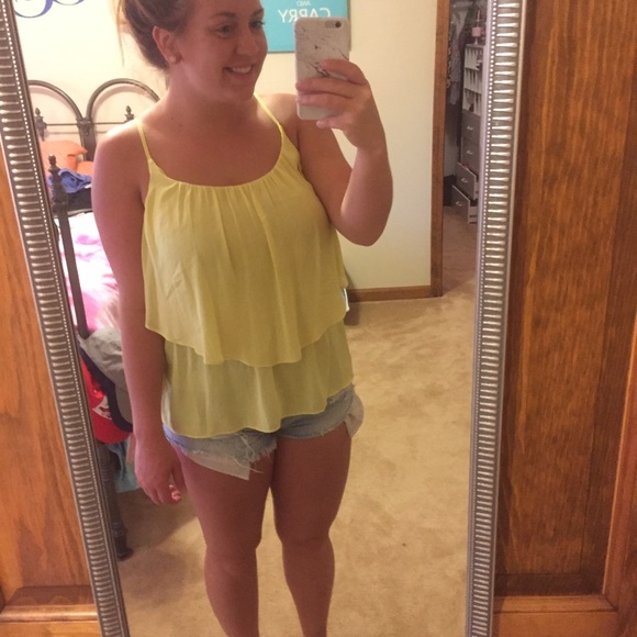 Yellow tank SOLD - Picture 2 of 2