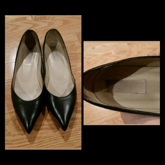 SOLD Michael kors pointed toe flats - Picture 1 of 3