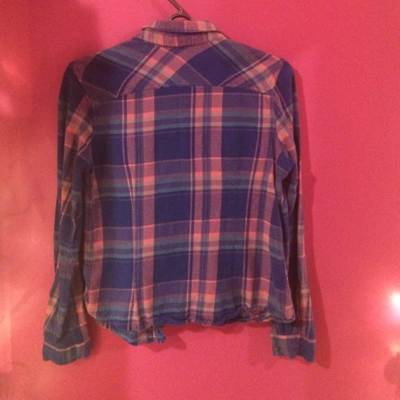⏰ Flannel Button Up - Picture 2 of 3
